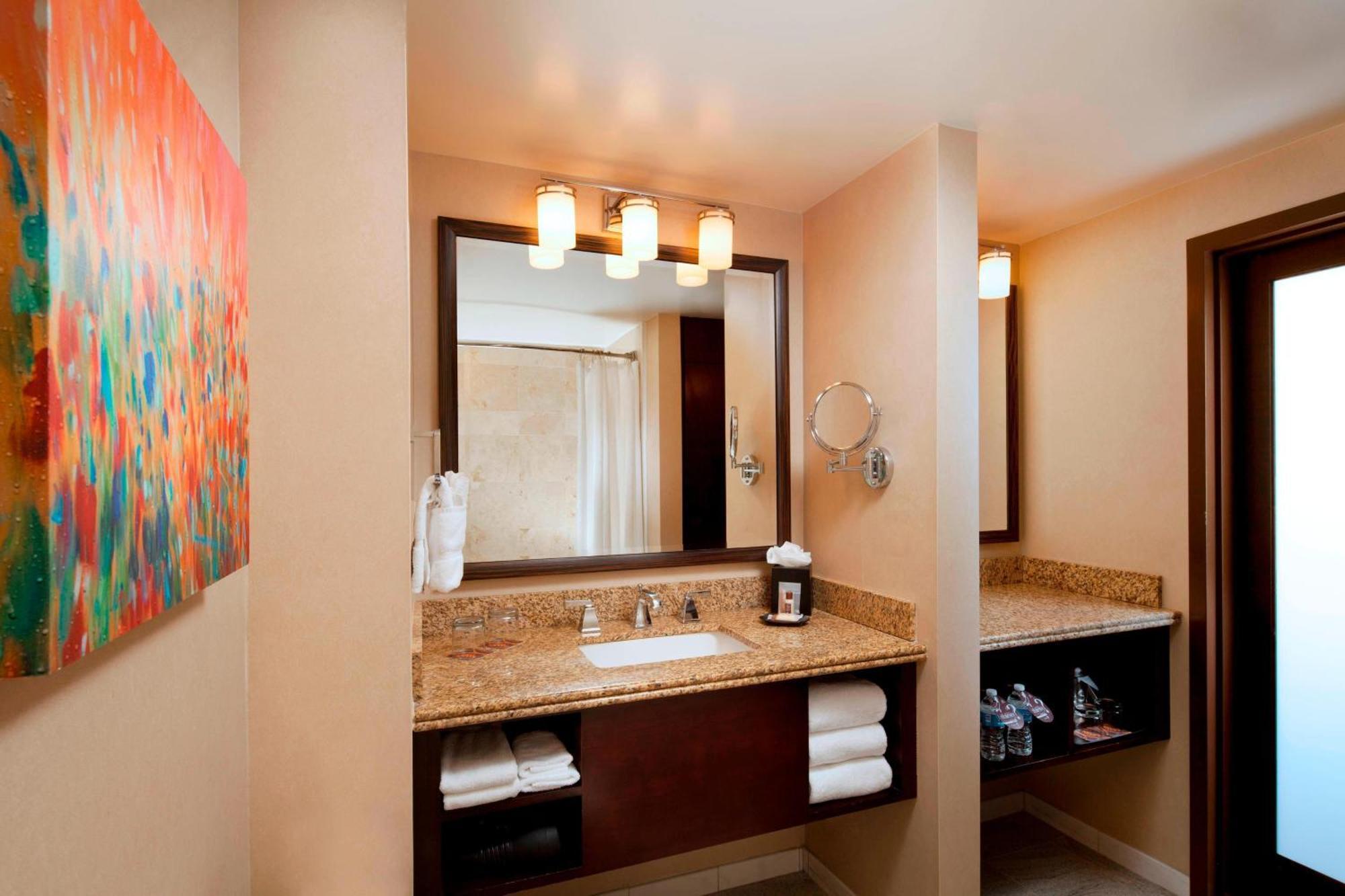 Hotel Sheraton Uptown 4*