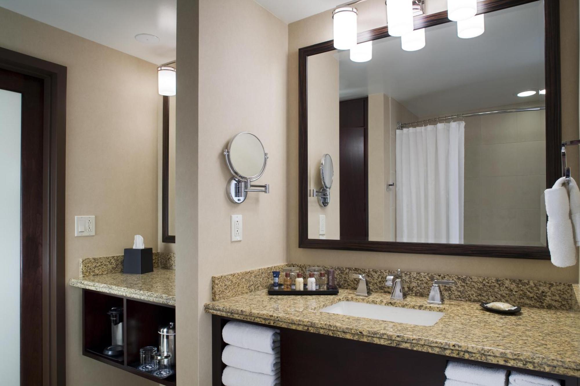 Hotel Sheraton Uptown By Marriott