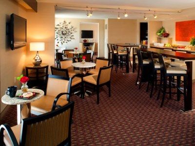 Sheraton Uptown Hotel 4*