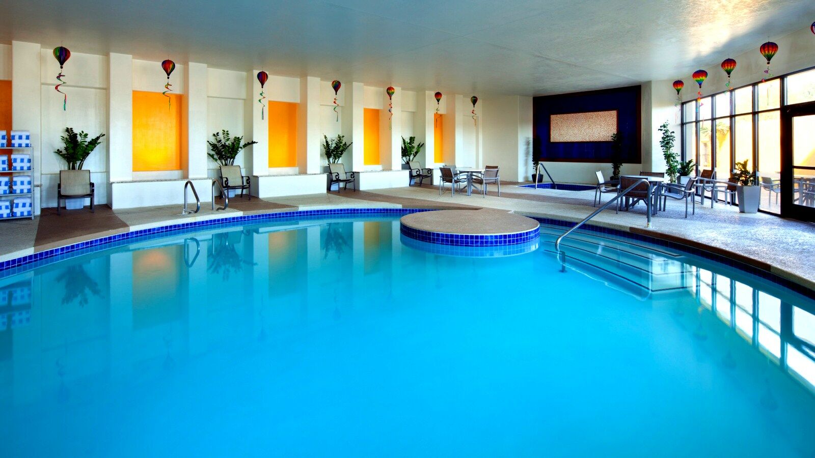 Sheraton Uptown By Marriott 4*